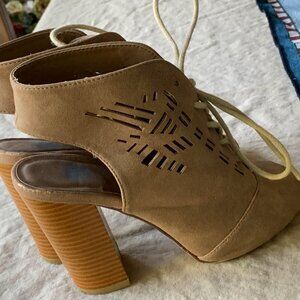 Vince Camuto nubuck heeled sandals